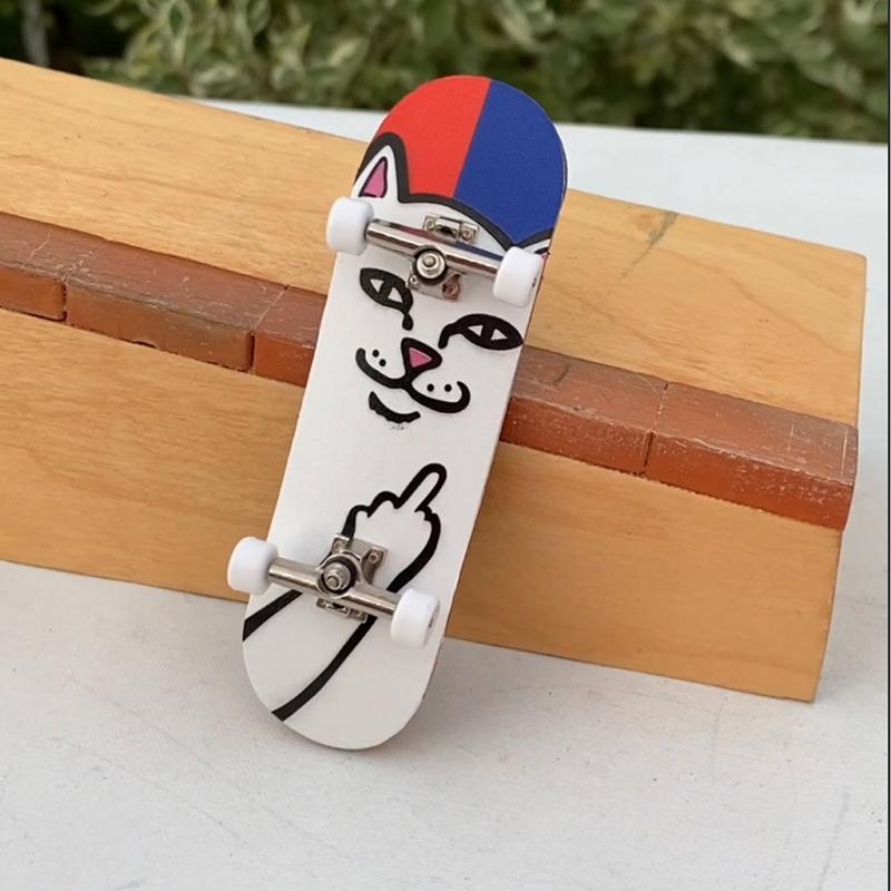 Ripndip Lord Nermal Mini Skateboard Red / Blue | CA FM2740